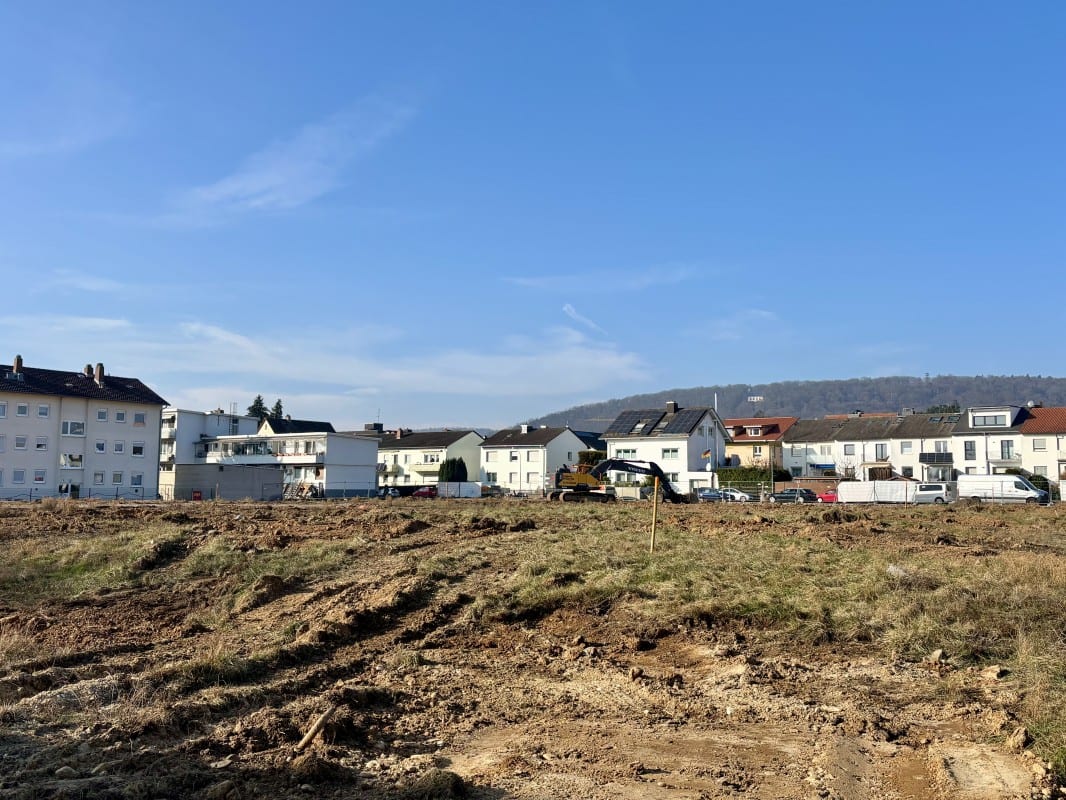 Spatenstich für gefördertes Wohnhaus mit Kita in Hofheim am Taunus – Instone und HWB starten Bau an der Homburger Straße