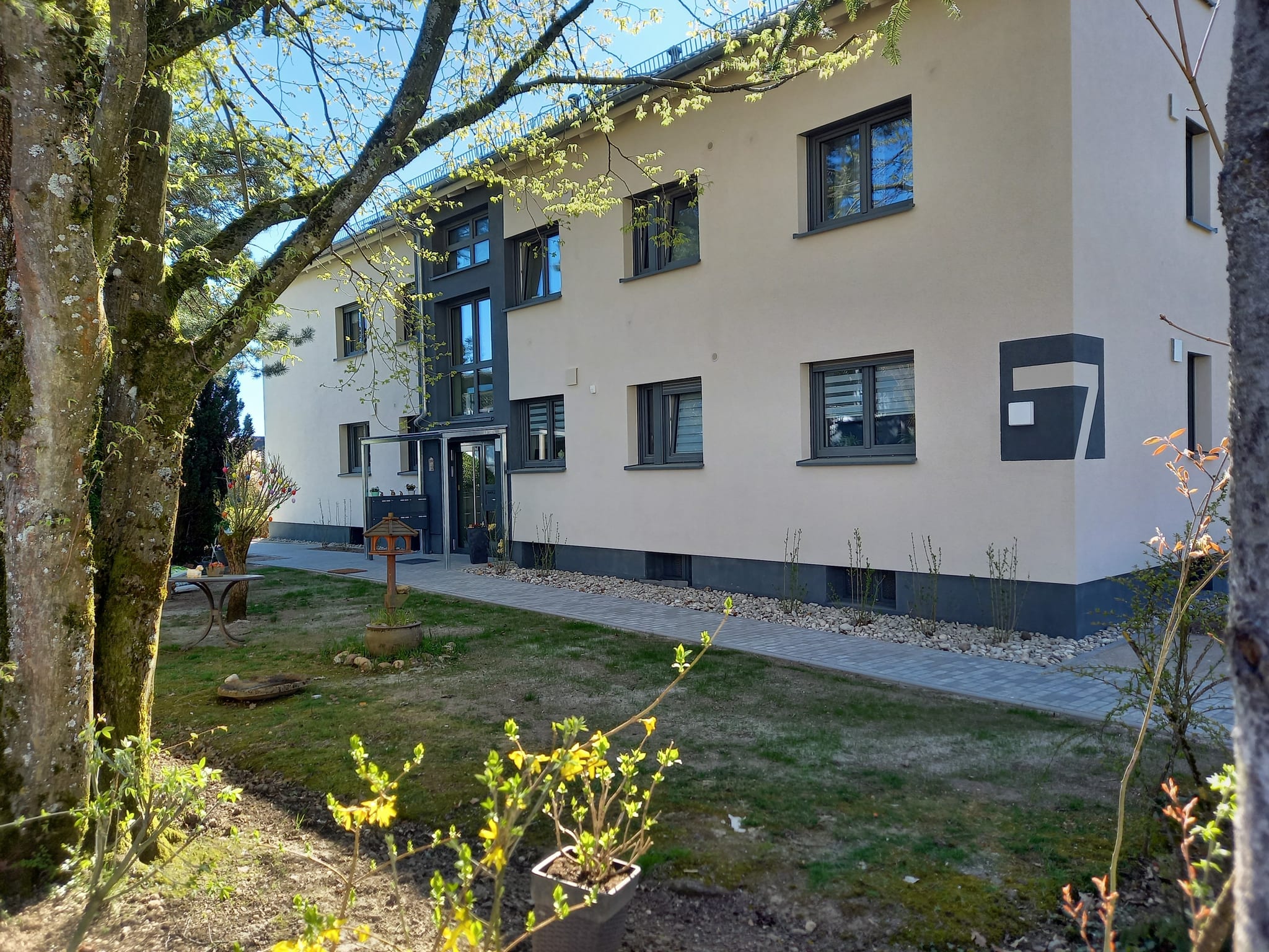 Sportplatzstraße 7 10